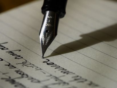 The precursor to blogging - journal keeping, Image via Pixabay.