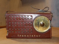 Transistor radio. Pixabay image